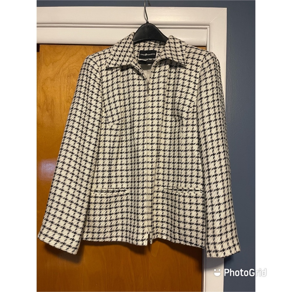 Sag Harbor white and black jacket